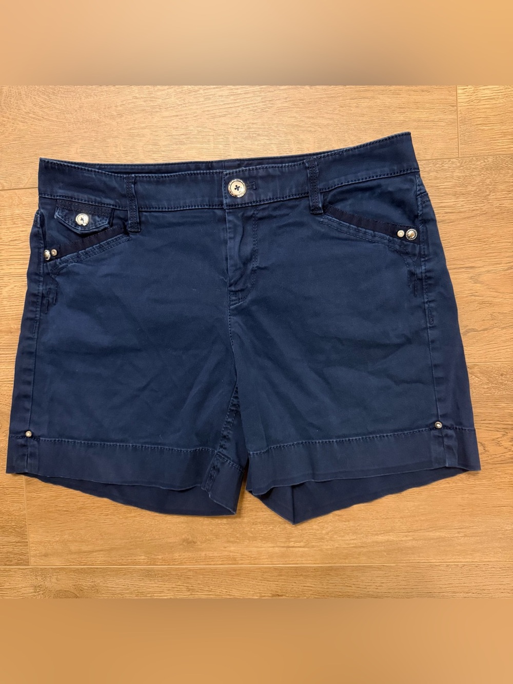 White House Black Market WHBM Women’s Cuffed Chino Shorts, Navy Blue, Size 0